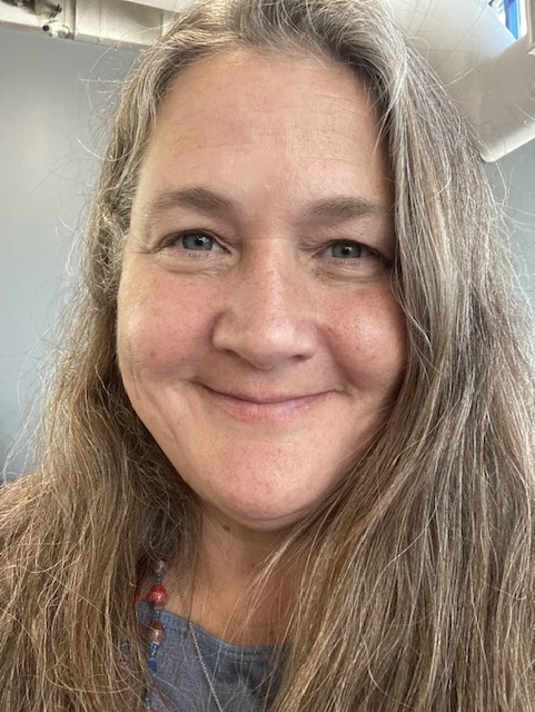 Suzanne Knezek