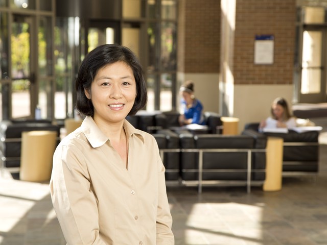 Min-Hui Huang